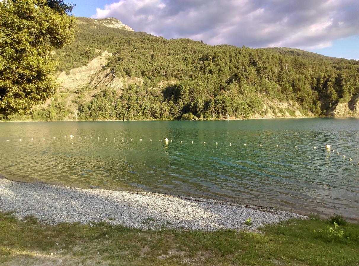 Camping Du Lac Saint-Julien-du-Verdon Exterior foto